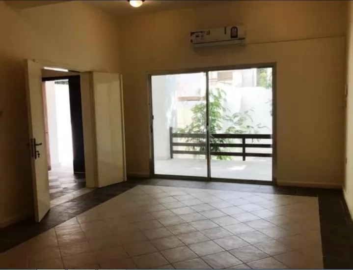 Residential Ready Property 4 Bedrooms U/F Standalone Villa  for rent in Al Sadd , Doha #13982 - 1  image 